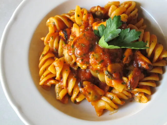 Portofluviale - Fusilli cozze e pomodoro