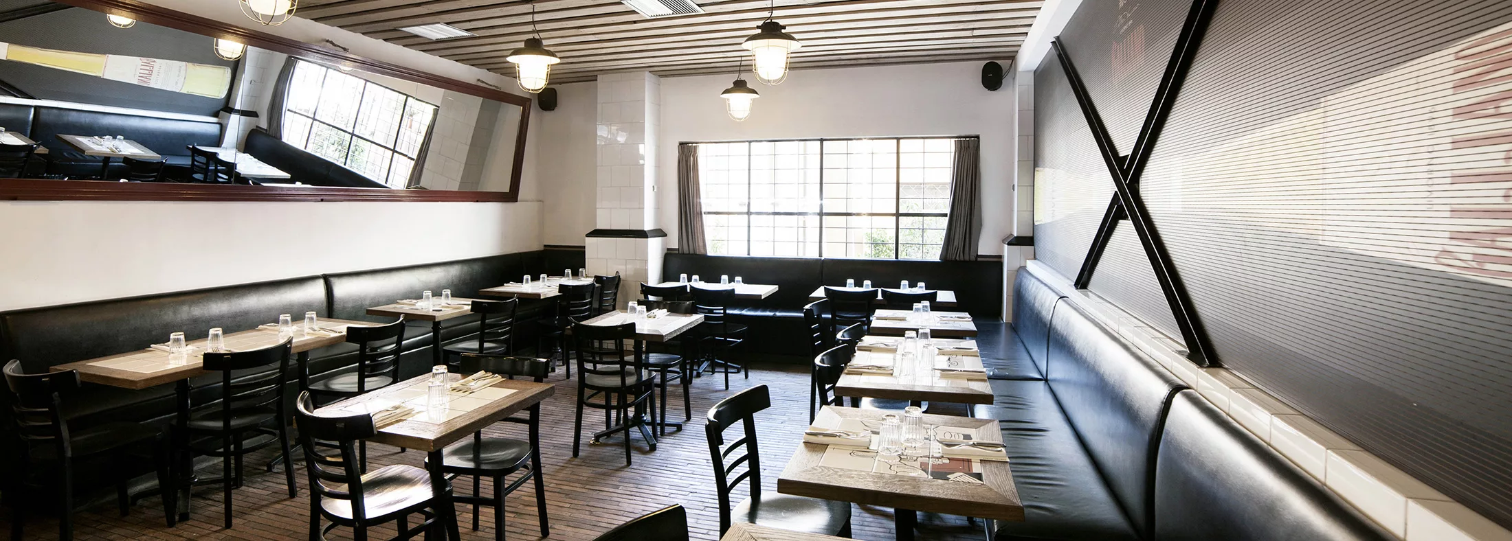 trattoria interno portofluviale