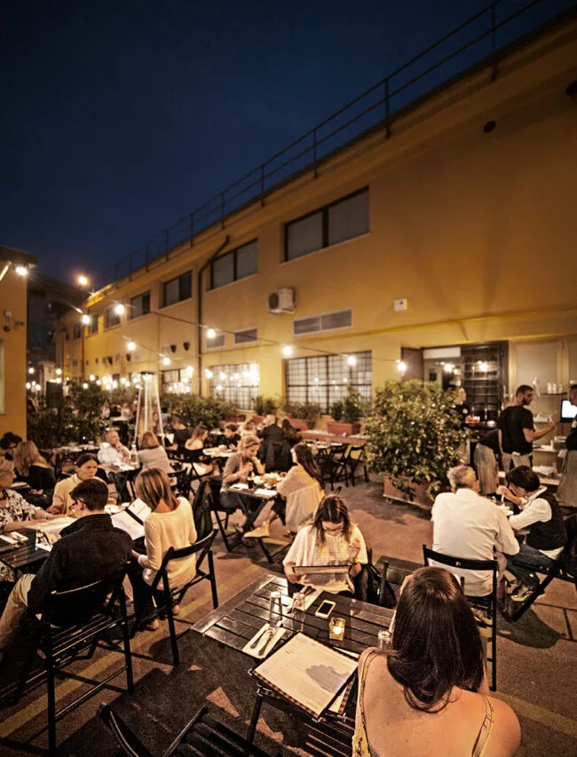 Portofluviale - Cena il cortile portofluviale