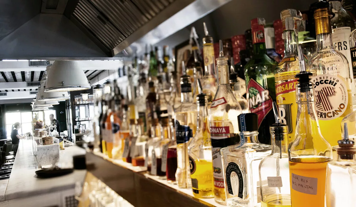 Portofluviale - Il banco cocktailbar portofluviale