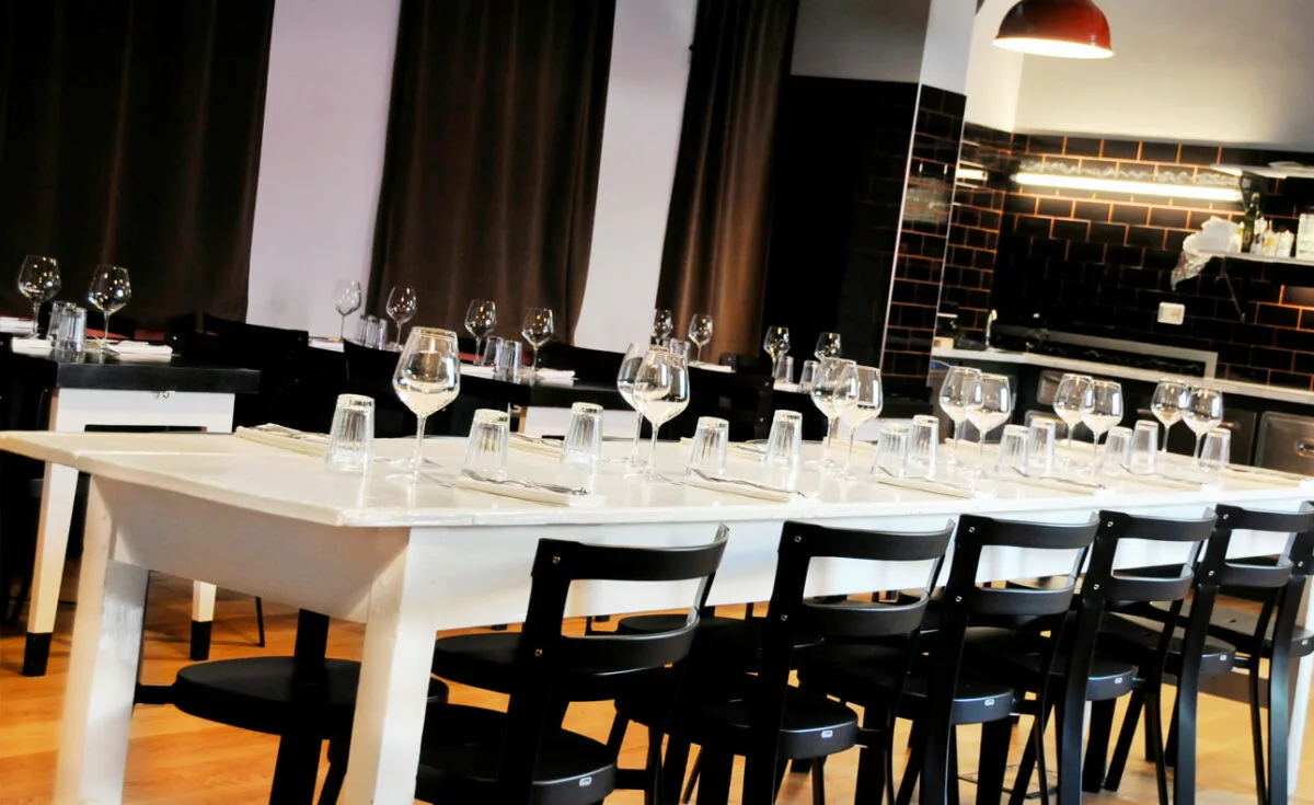 Portofluviale - Location eventi privati tavoli